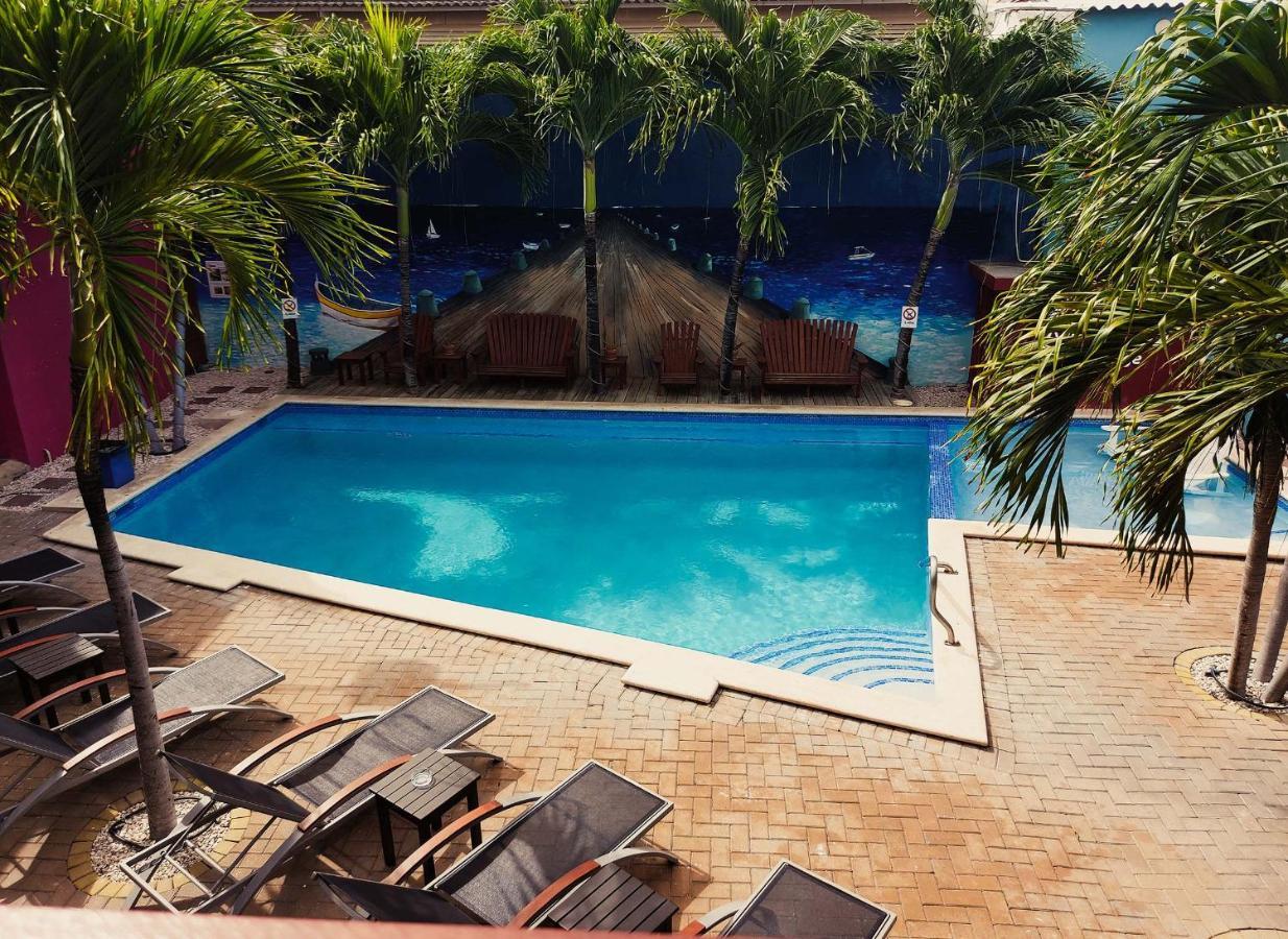 The Ritz Hostel Willemstad Dış mekan fotoğraf