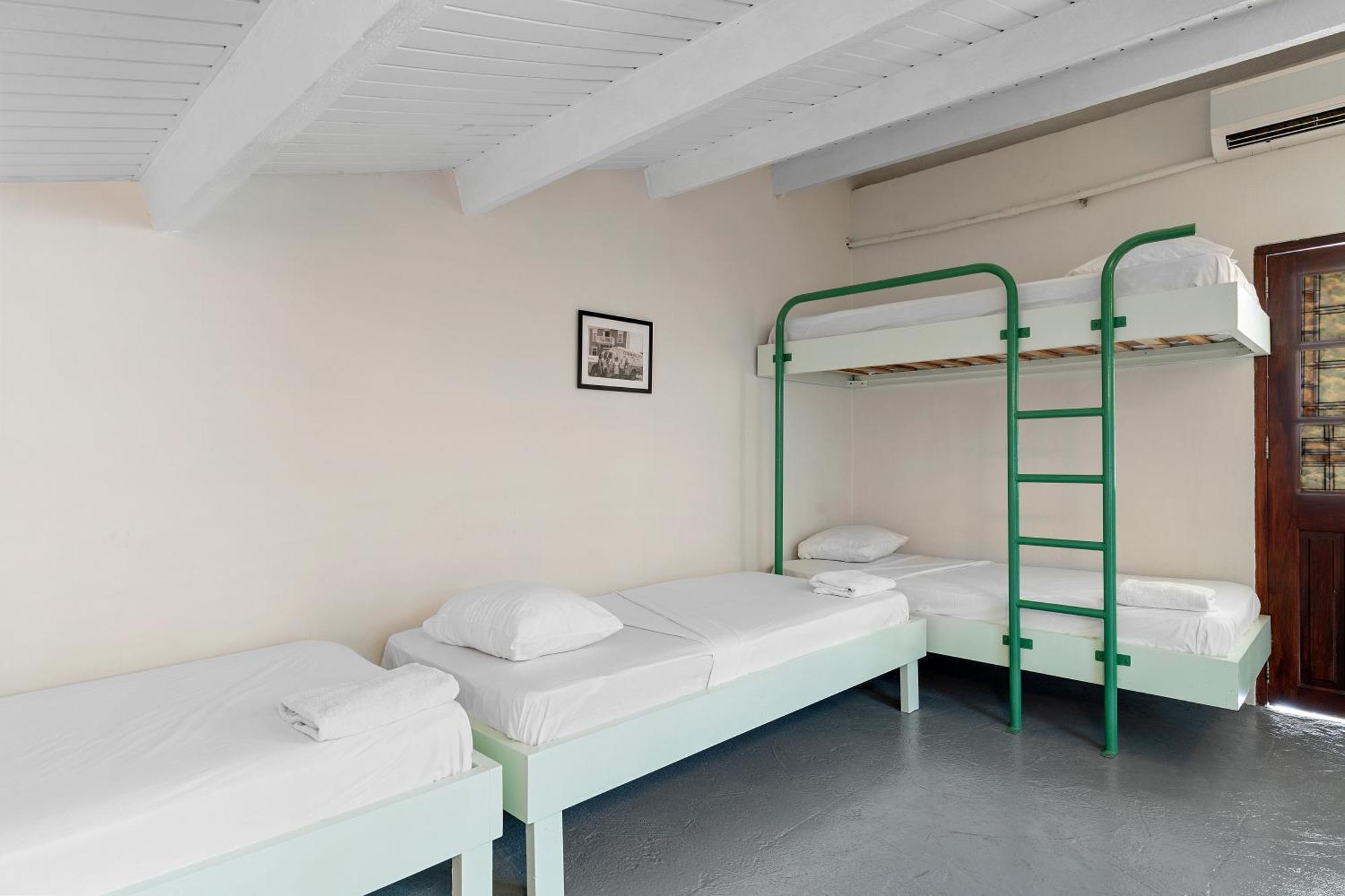 The Ritz Hostel Willemstad Dış mekan fotoğraf