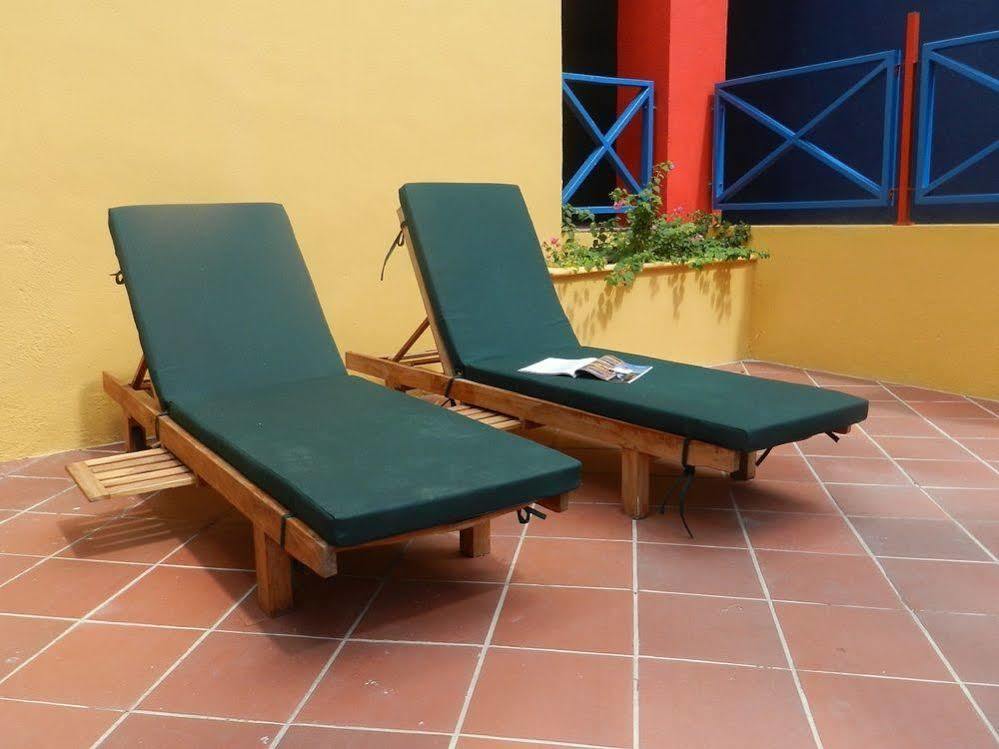 The Ritz Hostel Willemstad Dış mekan fotoğraf