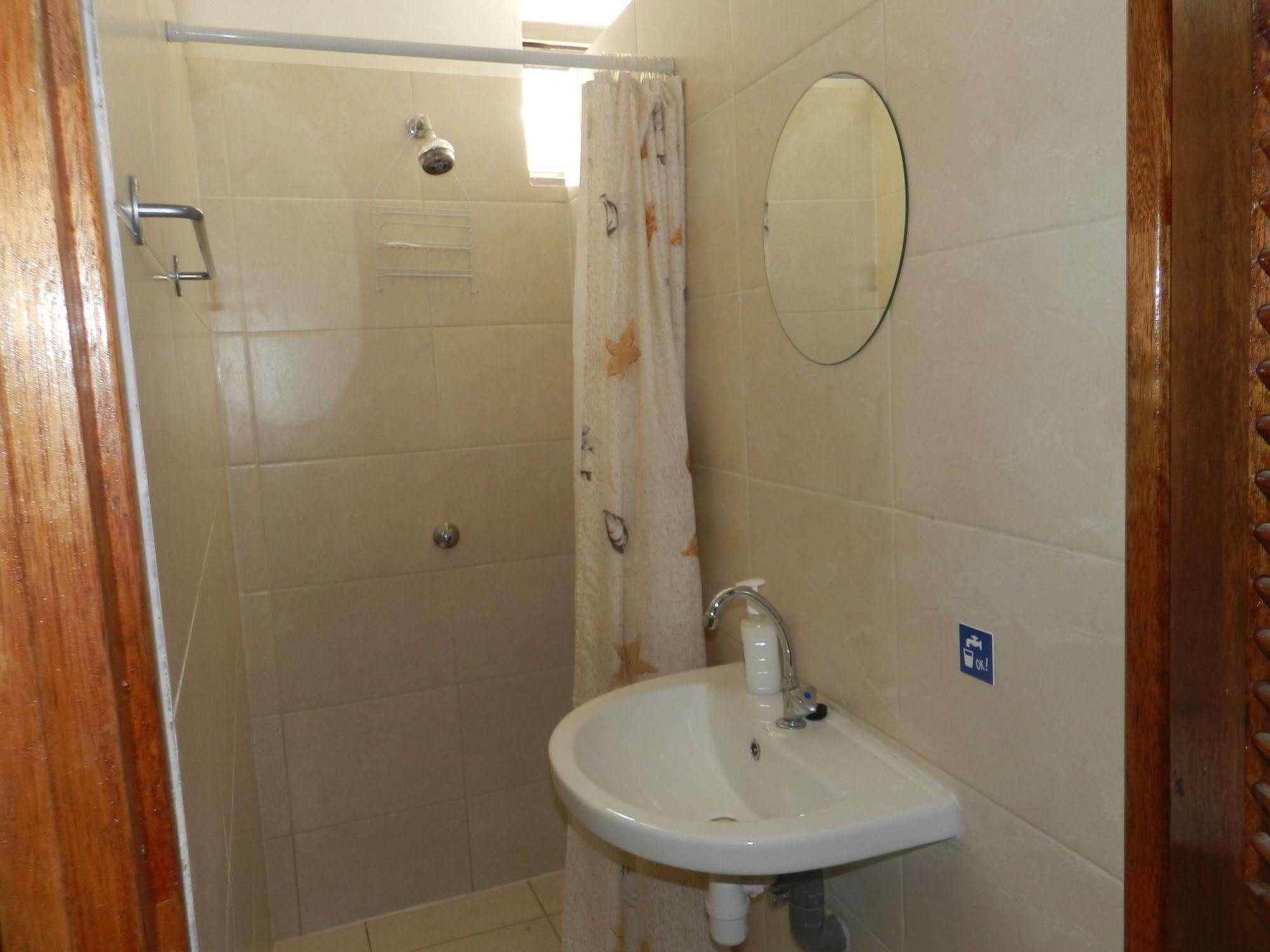 The Ritz Hostel Willemstad Dış mekan fotoğraf