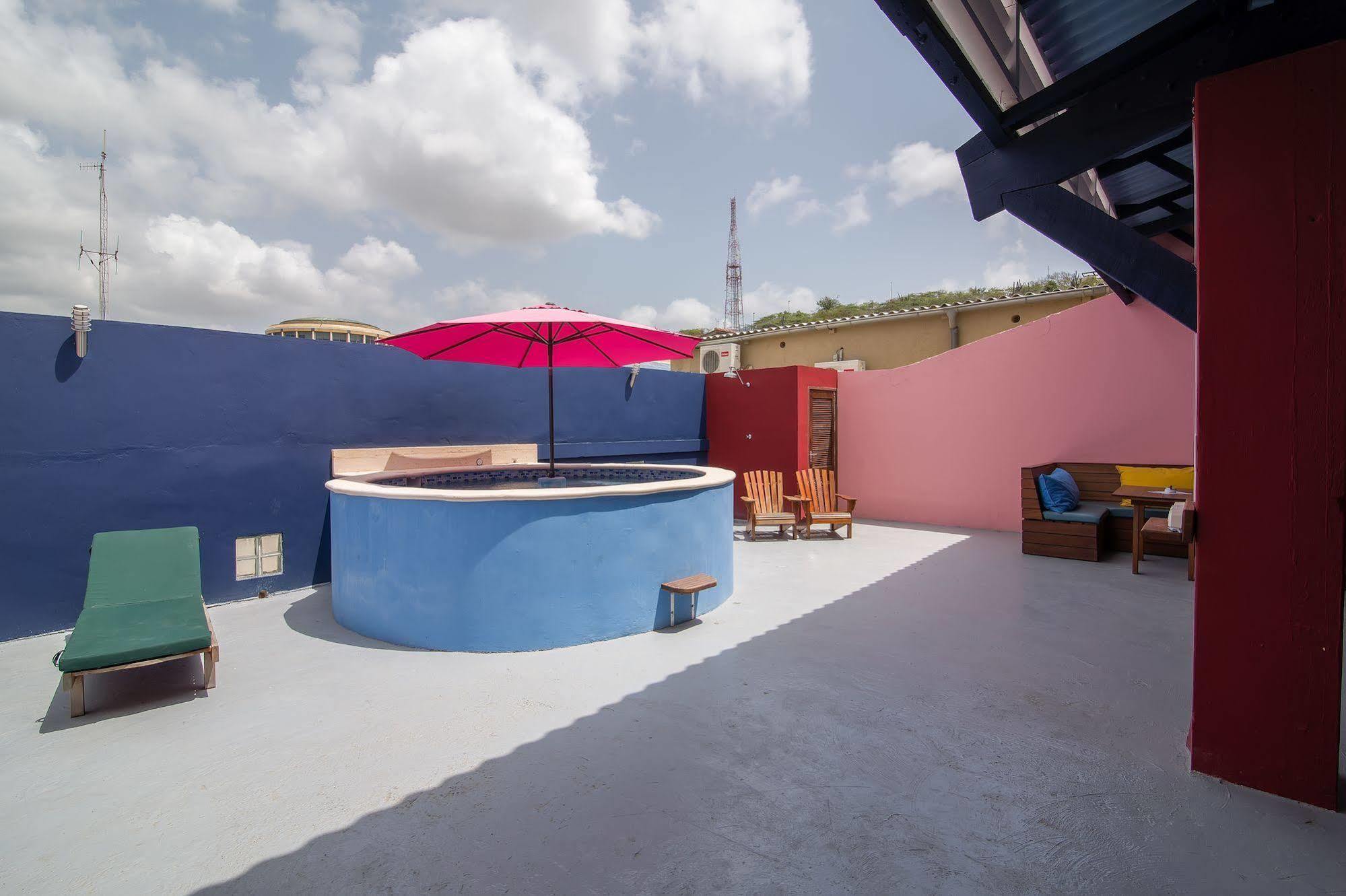 The Ritz Hostel Willemstad Dış mekan fotoğraf